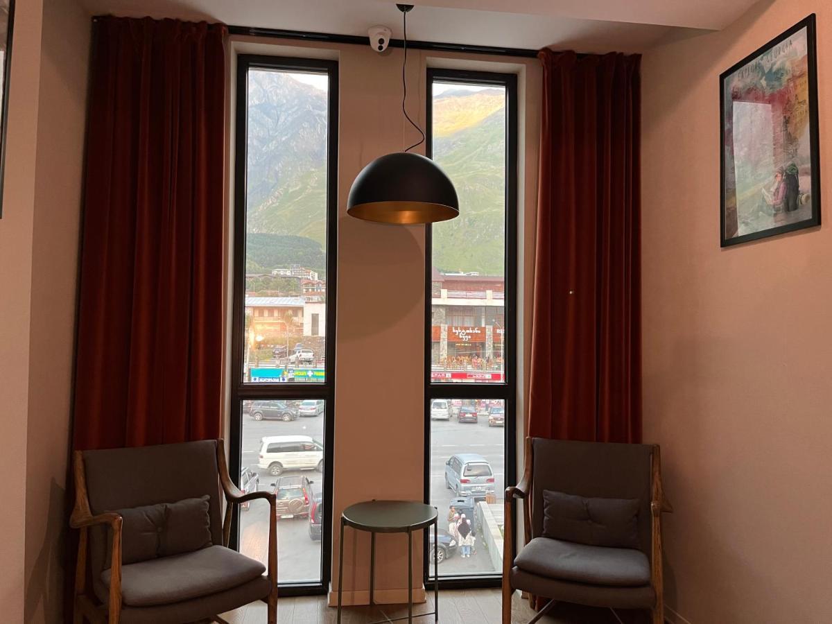 Hotel Stancia Kazbegi - City Center Exteriör bild