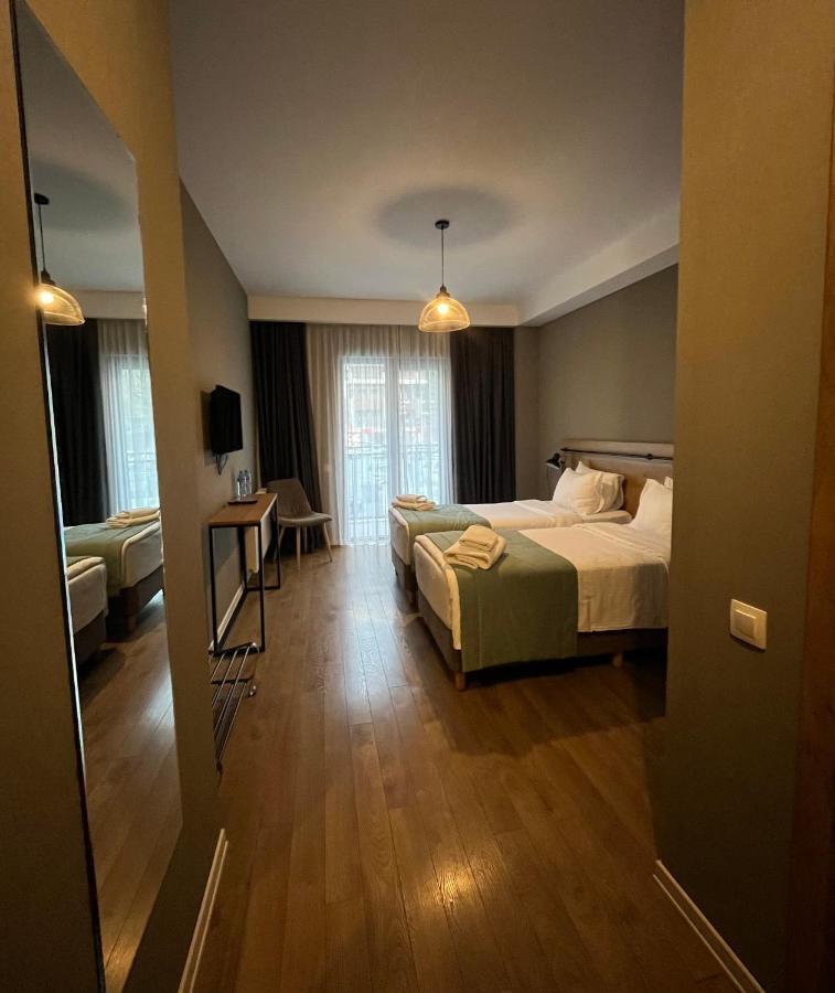 Hotel Stancia Kazbegi - City Center Exteriör bild
